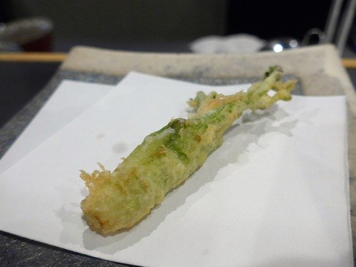 カラッと軽い食感！サブカルの聖地高円寺でいただく上品な天ぷらコース