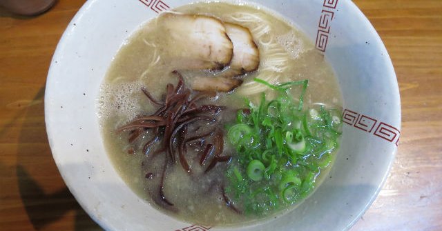 博多駅でラーメン食べるなら マニア厳選 安くて旨い人気の豚骨ラーメン メシコレ