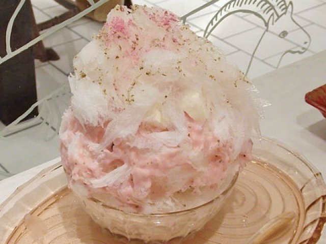 春爛漫！今しか食べられない新感覚の桜スイーツ「桜餅かき氷」