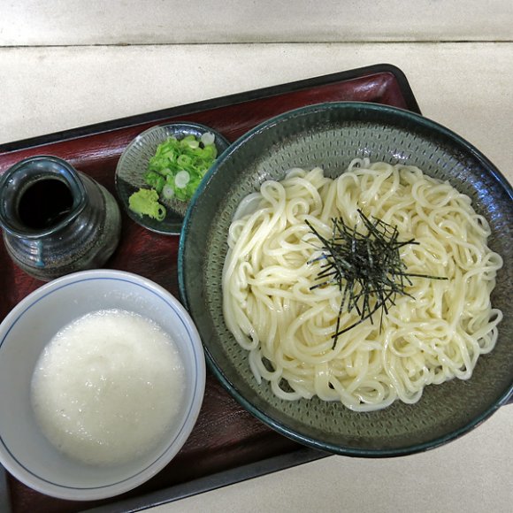 今や希少！激ウマすぎる「名古屋イチバ系うどん」が食べられる麺類食堂