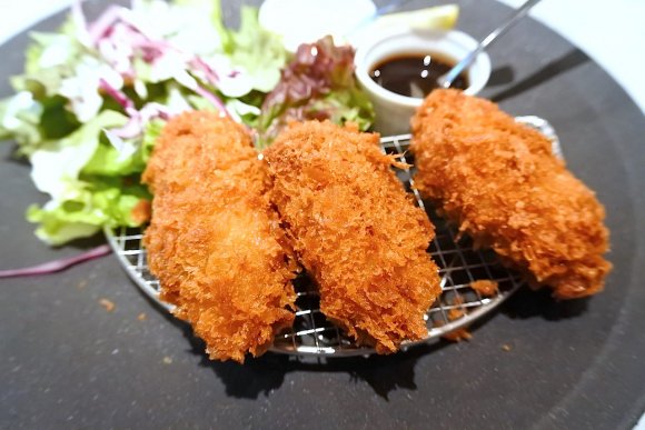 牡蠣が一番美味いのは今！多彩な料理とワインを東京ガーデンテラスで