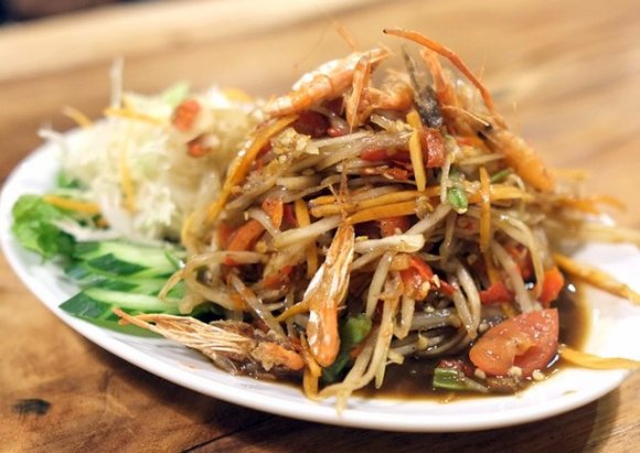 辛党なら「激辛」に挑戦してほしい！タイ料理とラオス料理が味わえるお店