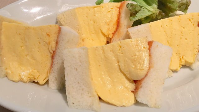 8cm以上の超極厚！京都の「伝説の玉子サンド」を東京で@神楽坂ラカグ
