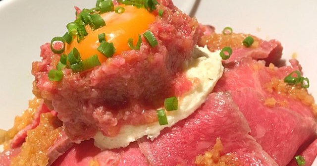 デカ盛りのｗローストビーフ丼が千円 人気焼肉店が贈る渾身のお得ランチ メシコレ