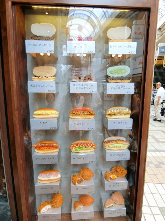 コッペパンブーム到来！パン好きが注目する東京の美味しいコッペパンの店