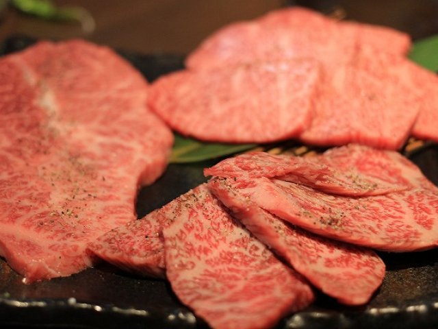 新宿 デートにも 良心的価格に感動する最高級和牛の焼肉屋 メシコレ