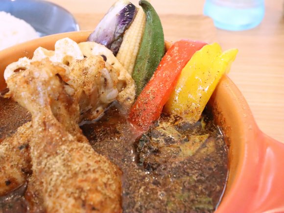 老舗の漬物屋さんプロデュース！京都の美味いが詰まった土鍋スープカレー