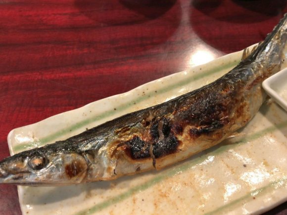 行列必至！巨大な囲炉裏で焼かれた絶品焼き魚が食べられる中野の大人気店