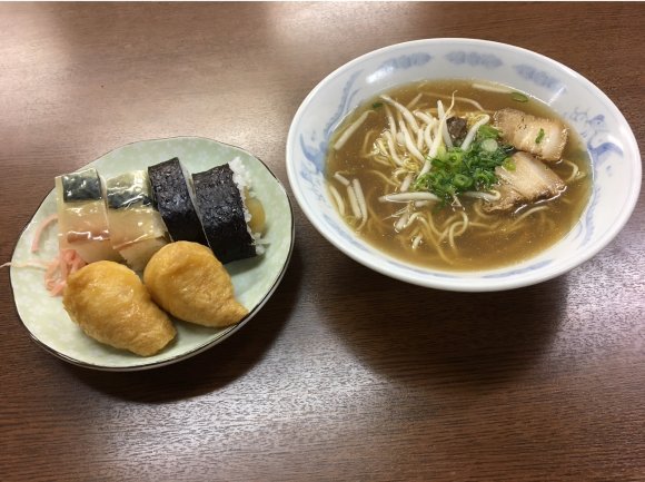 開業は江戸時代半ば！？大阪に現存する最古の麺類食堂で食す「中華そば」