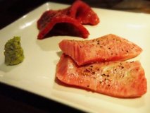 絶品肉にウニ、日本一長い海老フライも！今週の人気記事 7選