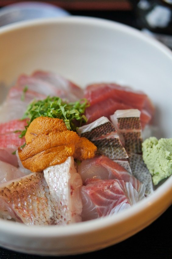 海鮮好き集合！海鮮丼からごま鯖まで、新鮮な海の幸が堪能できる店８記事