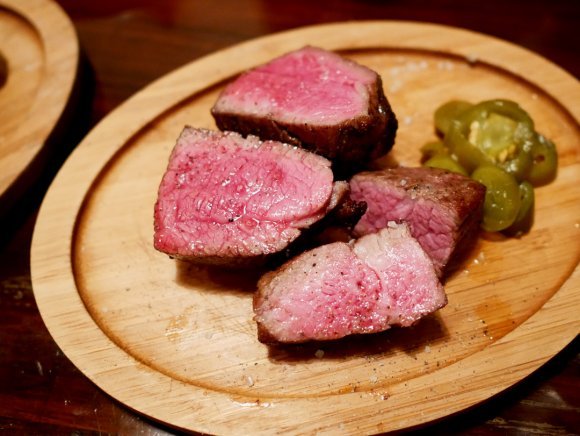 極厚ステーキに博多和牛の焼肉！福岡市内で味わえる食通オススメの肉料理