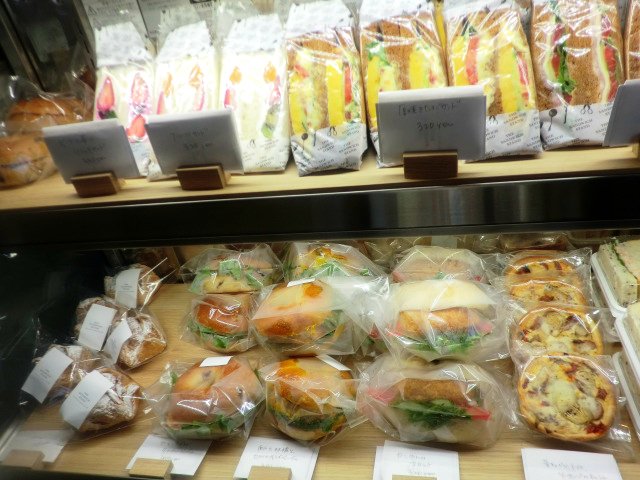 福岡で今注目すべきエリア 薬院 のパン スイーツ新店４軒 メシコレ