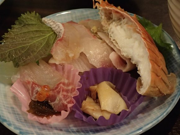 【特集】牡蠣に刺身に爆盛り海鮮丼！至福の海の幸グルメまとめ