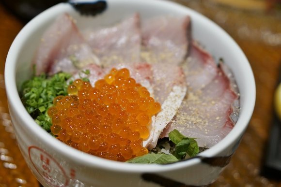 福岡の海鮮丼は鮮度が違う！福岡に行ったら食べたいコスパも優秀な海鮮丼
