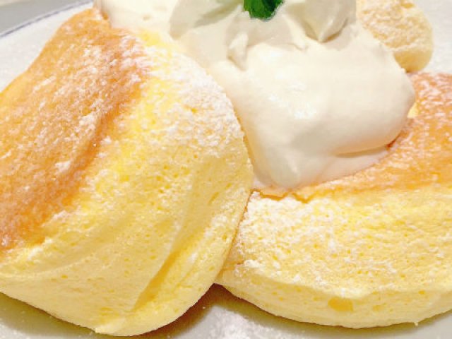早くも人気店に ふわふわの 奇跡のパンケーキ が味わえる下北沢の新店 メシコレ