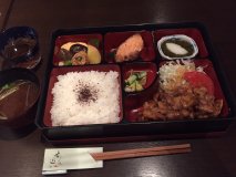 まるで江戸時代！蔵の中で味わう松花堂弁当で和食の美味しさを満喫