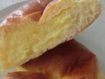 クリームがびっしり！あんパンが人気のパン屋で隠れ名物を発見