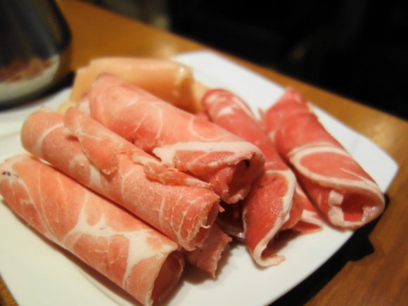 【百菜百味】本格四川料理店の火鍋コースが銀座で2980円で味わえる店